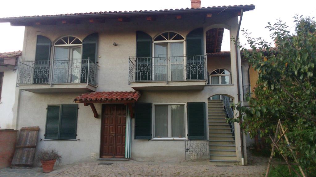 Apartamento La Casa Di Baba' Alfiano Natta Habitación foto